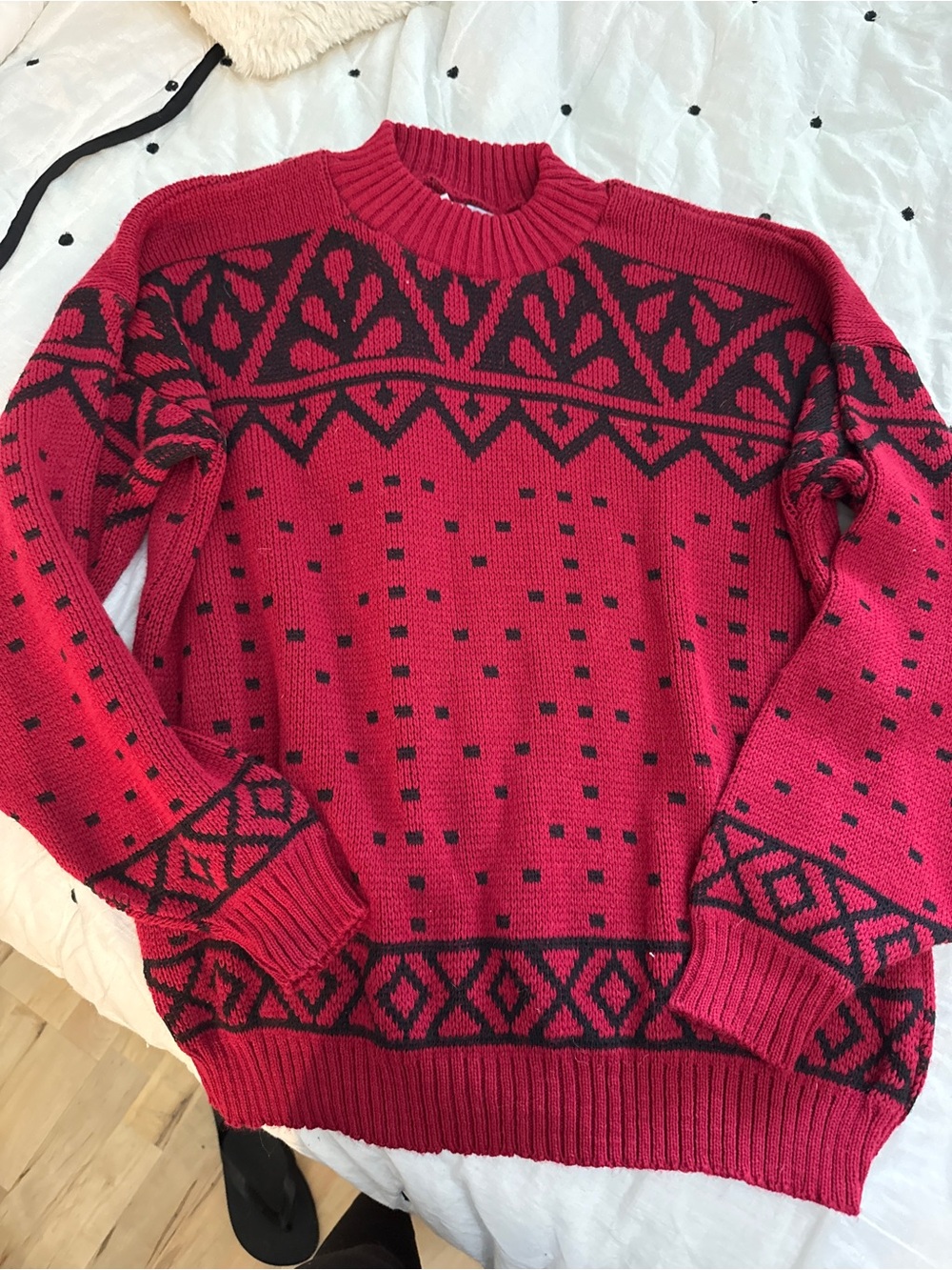 Vintage Men's Red Geometric Crewneck Sweater - Classic Knit